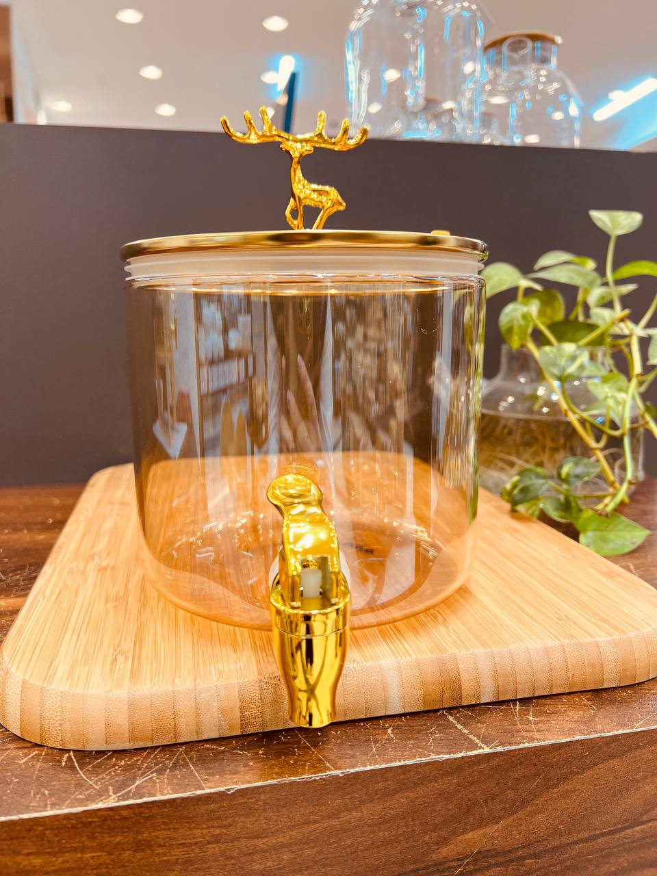 IMG_20250109_161827_472 خرید اینترنتی کلمن پیرکس شیردار جهت پذیرایی به حجم 2600 میلی لیتر بازرگانی تنها پیشتازان منطقه آزاد انزلی خرید بصورت مستقیم و بدون واسطه