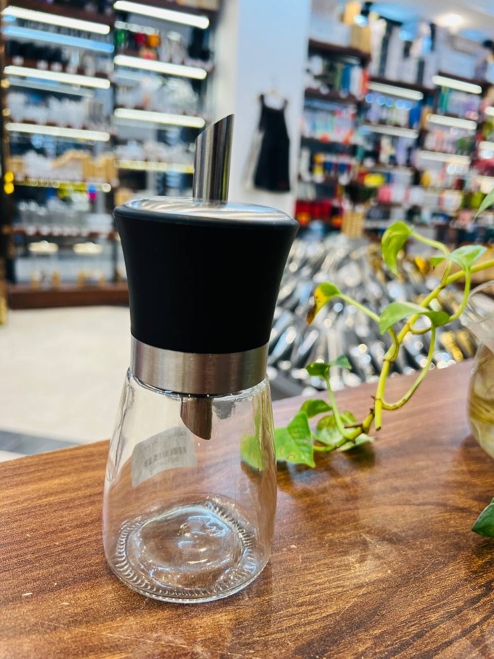 IMG_20250201_184030_699 شکر پاش بلور باکیفیت عالی و قیمت مناسب عرضه به صورت مستقیم و غیر مستقیم در منطقه آزاد انزلی