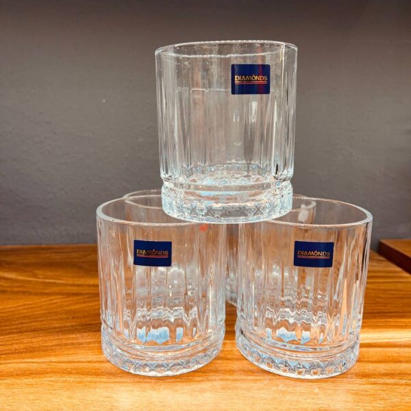 نیم لیوان کریستال برند دیاموند وارداتی فروش به صورت آنلاین و حضوری با کیفیت عالی در فروشگاه تنها پیشتازان