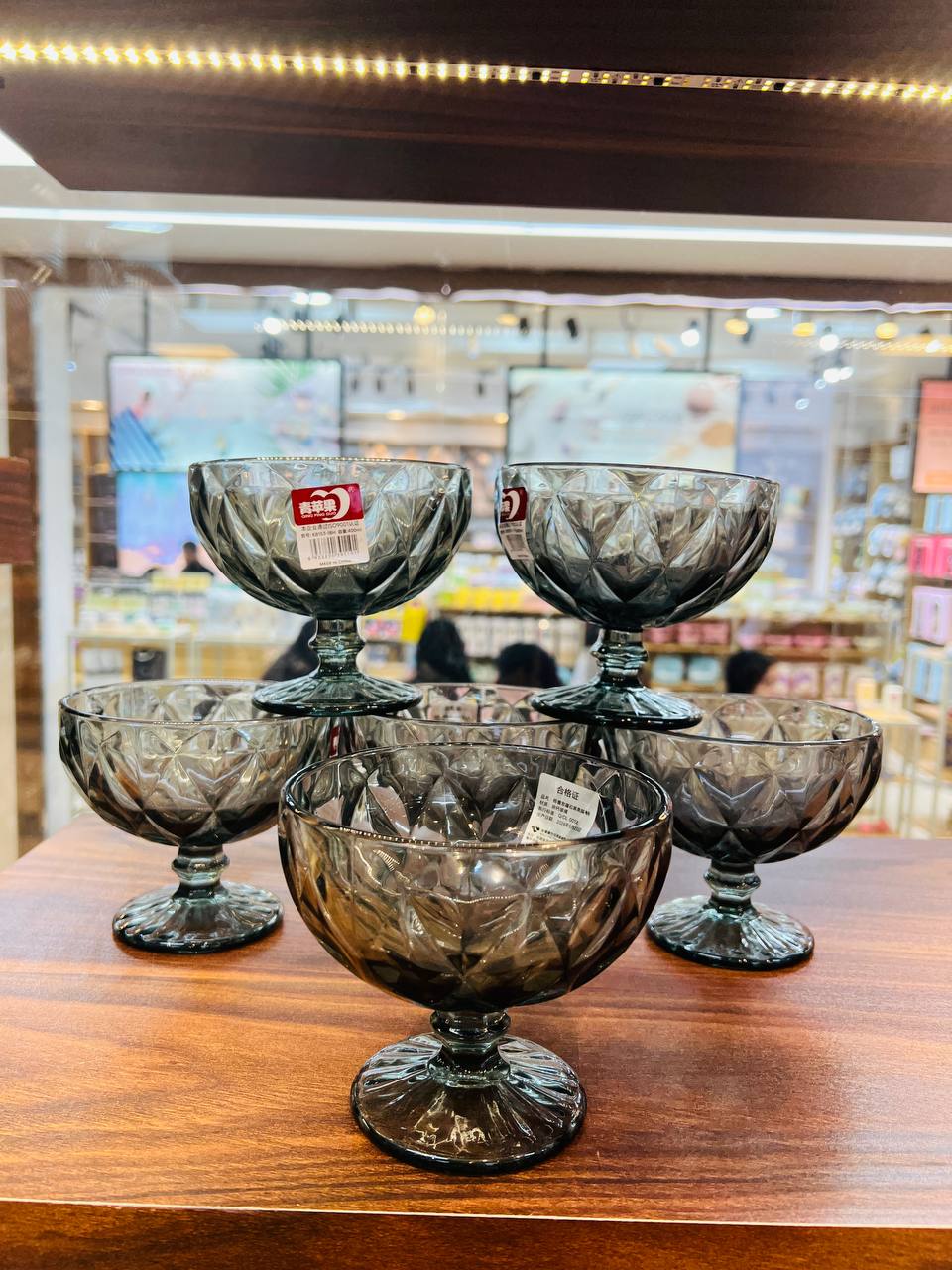 IMG_20250914_171325_591 بستنی خوری 6 عددی بلور کریستال درجه یک برند دلی قیمت مناسب همراه با کیفیت عالی در فروشگاه تنها پیشتازان