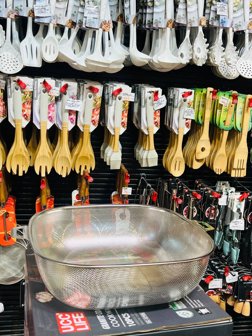 IMG_20251029_202520_117 آبکش مربع استیل ضد زنگ و و رنگ ثابت وارداتی از چین در فروشگاه تنها پیشتازان