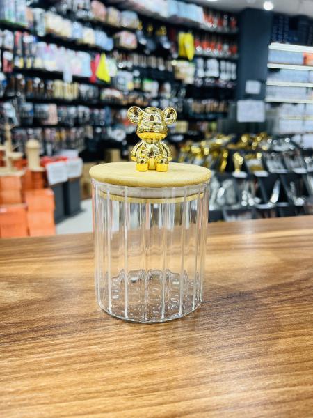 بانکه پیرکس درب بامبو مدل RN13 با طرح عروسکی – ظرف شیشه‌ای فانتزی – بانکه شیشه‌ای درب چوبی – بازرگانی تنها پیشتازان